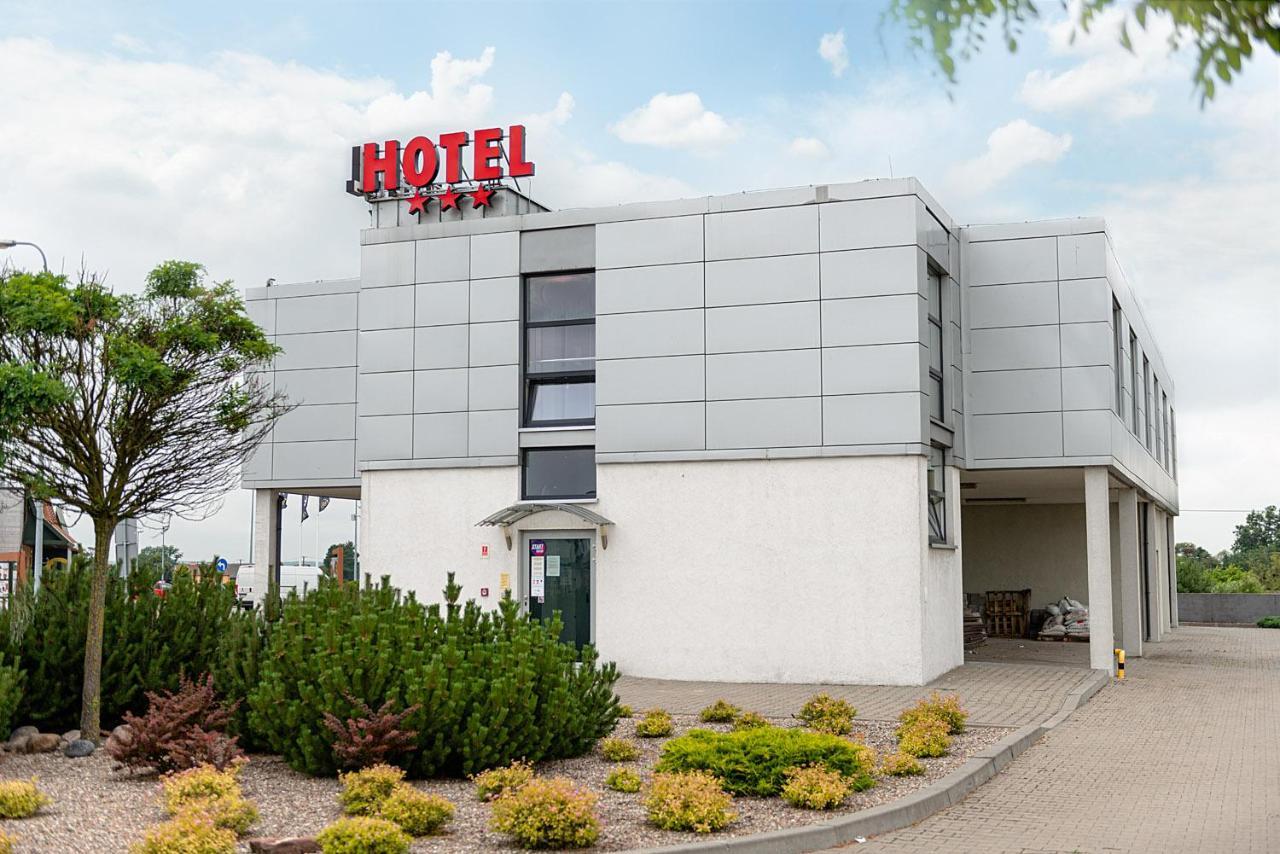 Hotel Lotos MOP Police Police Mostowe Exterior foto